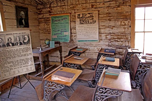 114 cody, old trail town.JPG